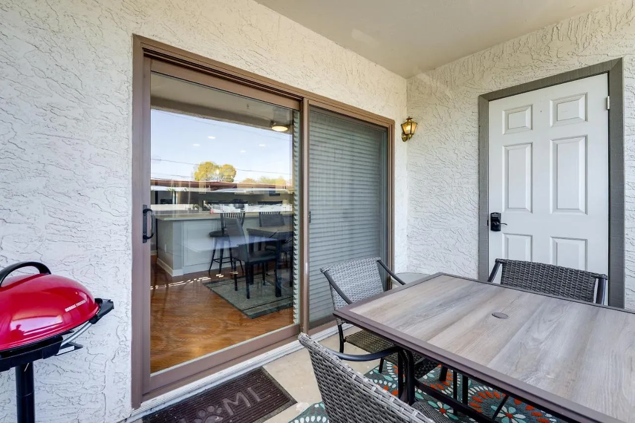 Apartament Modern Scottsdale Oasis With Patio And Pool Access 0*,  Stany Zjednoczone Ameryki