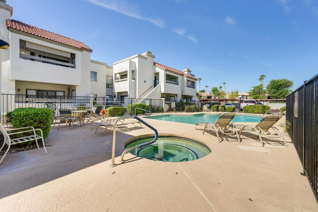 Apartament Modern Scottsdale Oasis With Patio And Pool Access